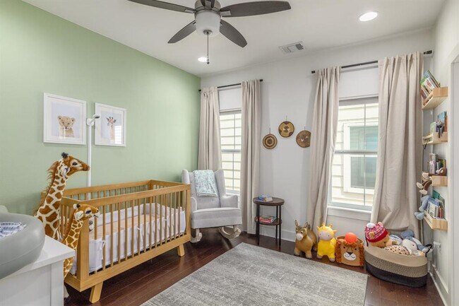 Building Photo - 2705 Halcyon Dr