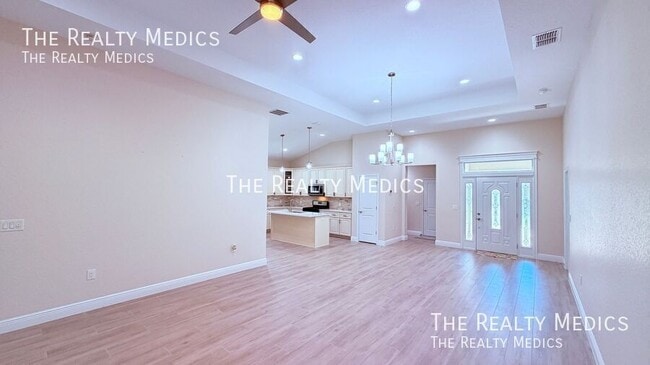 Building Photo - 4791 NE 125th Lp