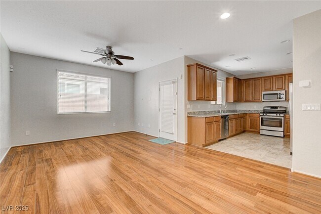 Building Photo - 7669 Lots Hills Dr