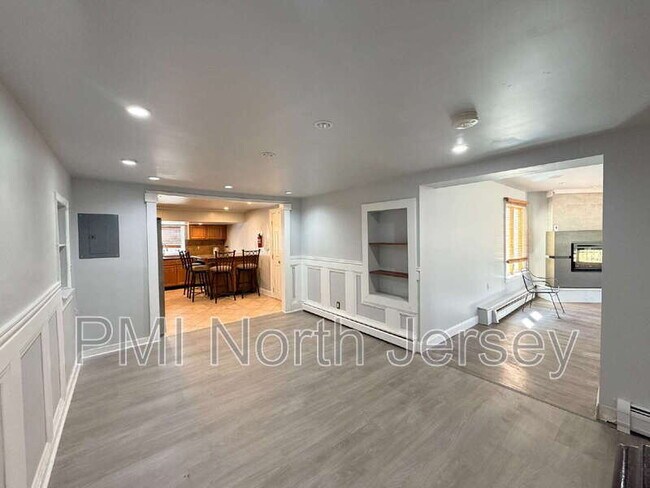 Building Photo - 227 Washington Ave