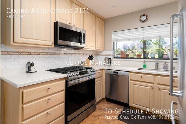 Building Photo - Camino A Los Cerros 2121-