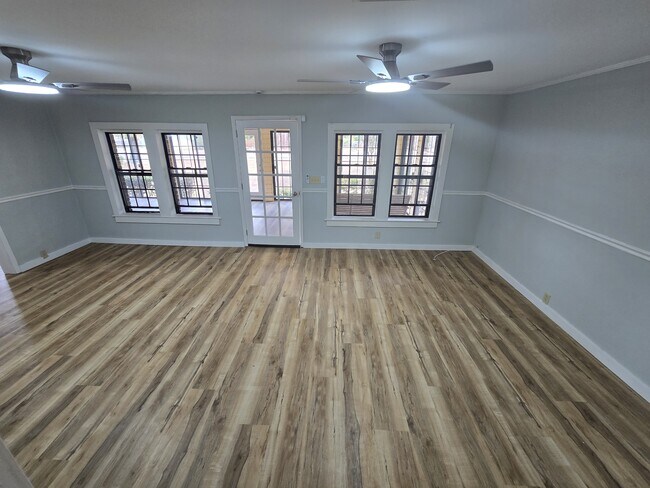 Building Photo - 1307 Point Peter Rd