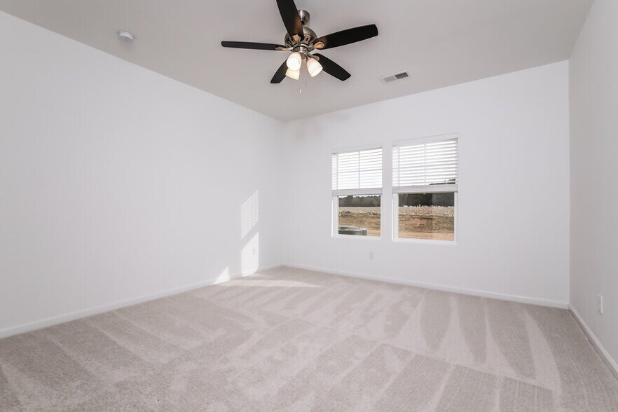 Building Photo - 126 Digging Time Ave