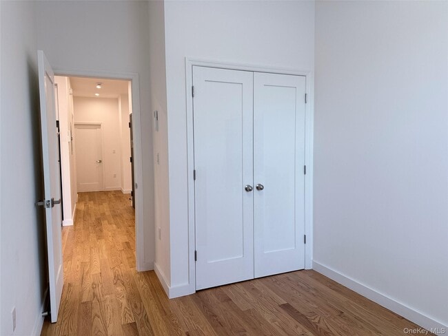 Building Photo - 40-18 50th Ave