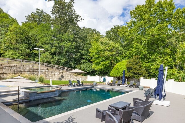 Building Photo - Located in the gated Valhalla community in Brentwood