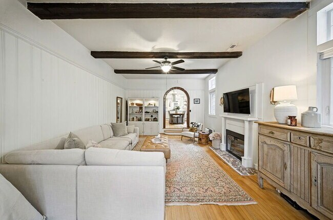 Building Photo - 2115 Claremont Ave