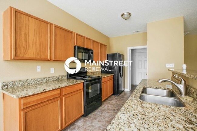 Building Photo - 3 Bedroom Pet-Friendly Home in Indianapoli...