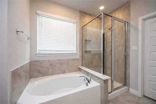 Building Photo - 7702 Kenora Wy