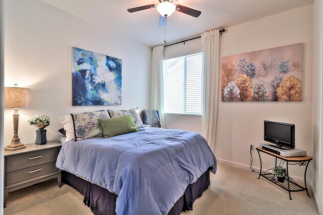 Building Photo - 33 Angra Way