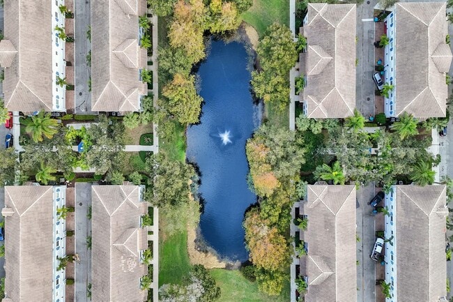 Building Photo - 1252 Piazza Antinori