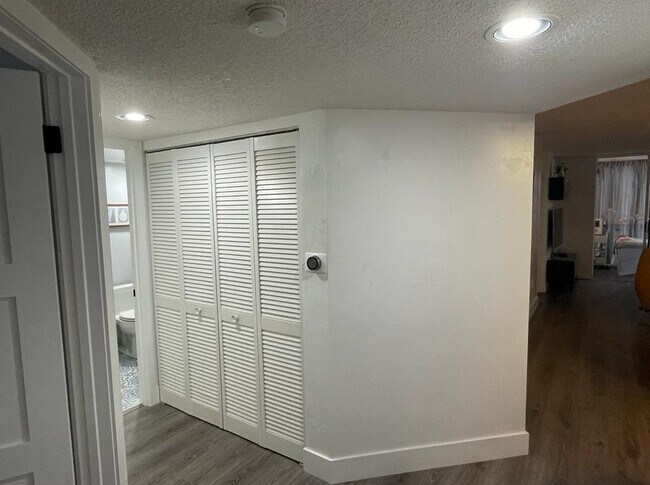 Building Photo - 7776 Trent Dr