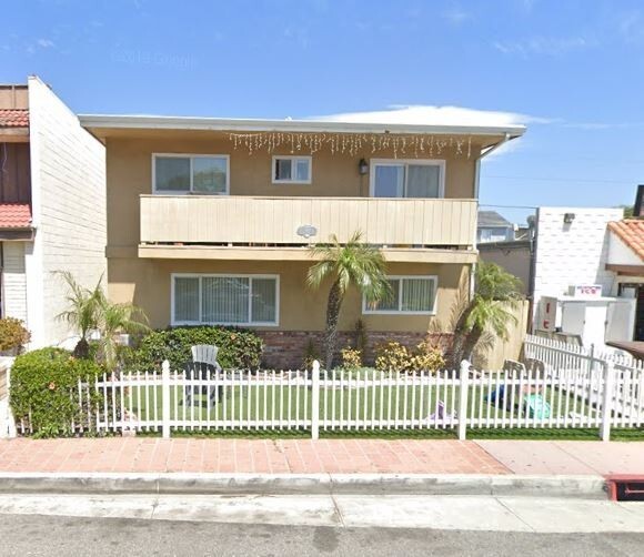 Building Photo - Super Clean & Nicely Renovated 2BR/1Bath i...