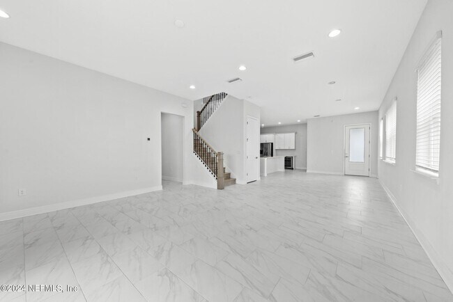 Building Photo - 467 Rum Runner Wy