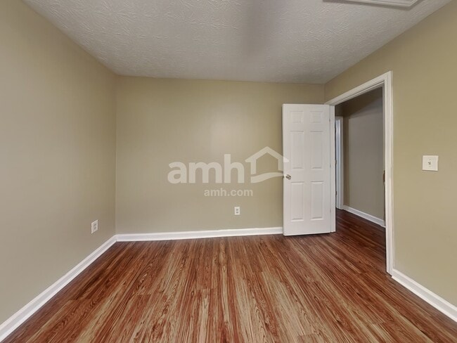 Building Photo - 3442 Kittery Dr