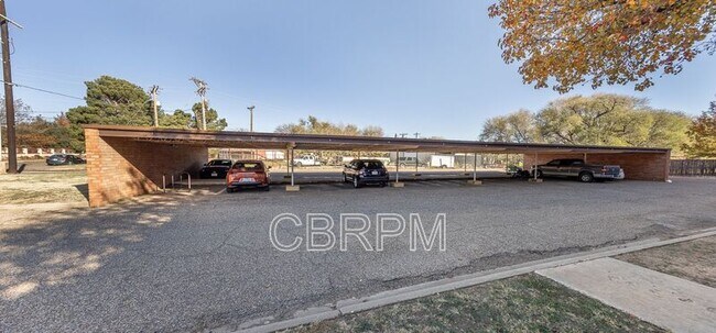 Building Photo - 2601 York Ave