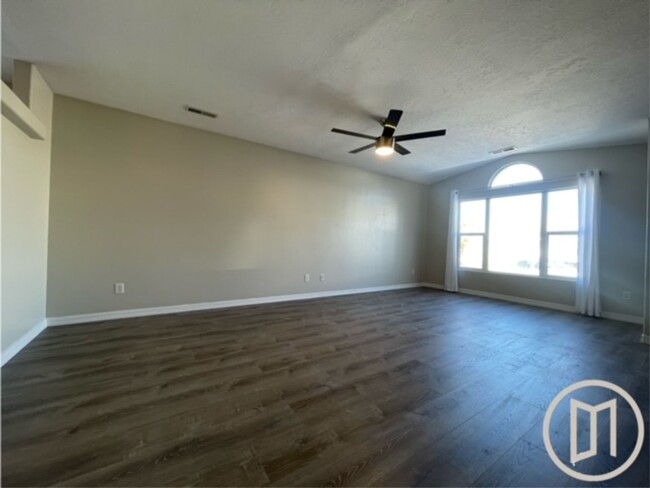 Building Photo - 3 Bed 2 Bath Home in Cedar City