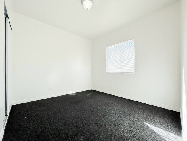Building Photo - 8251 San Pedro St