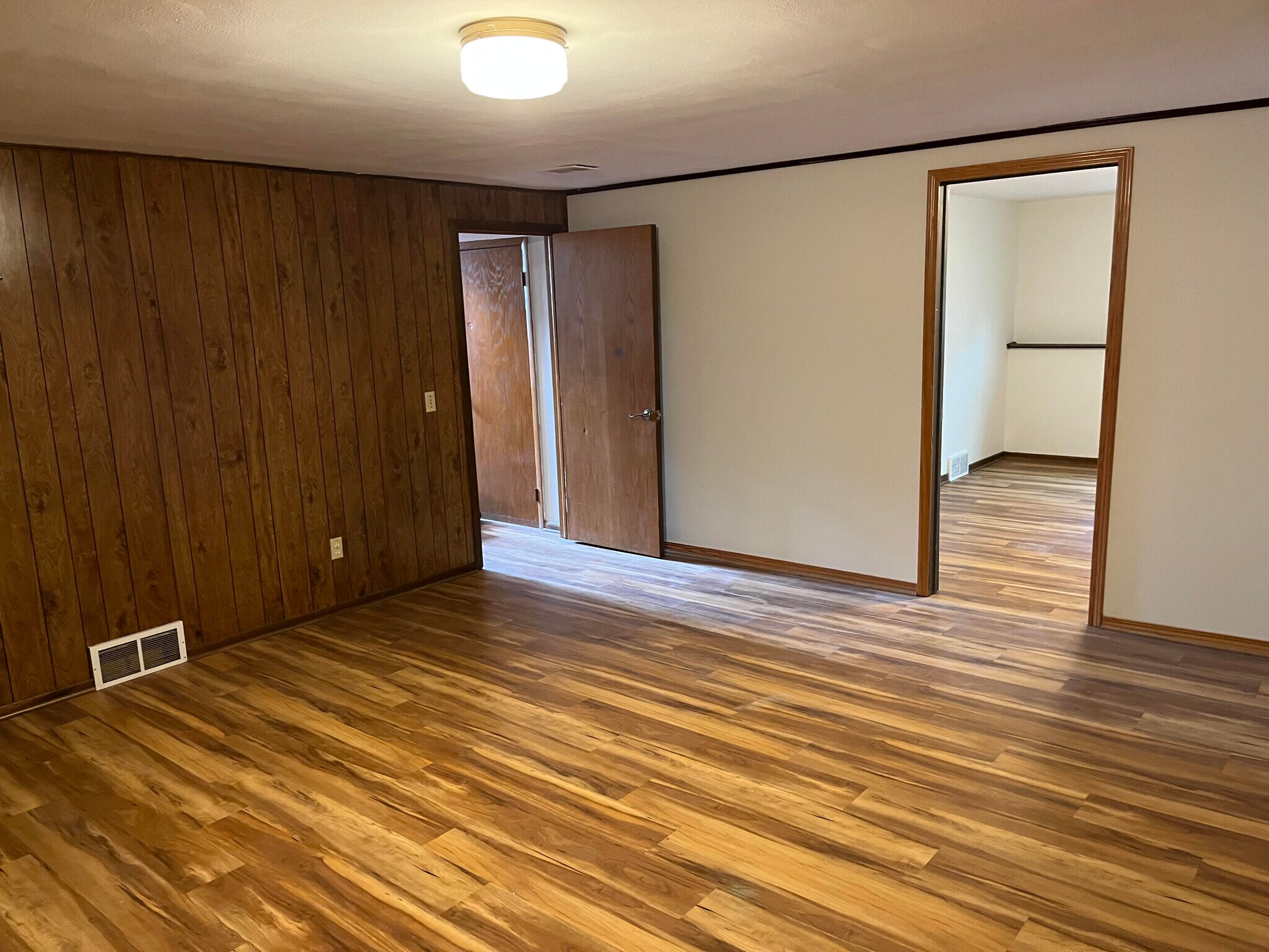 Family Room (LL) - 3001 Ashford Ln
