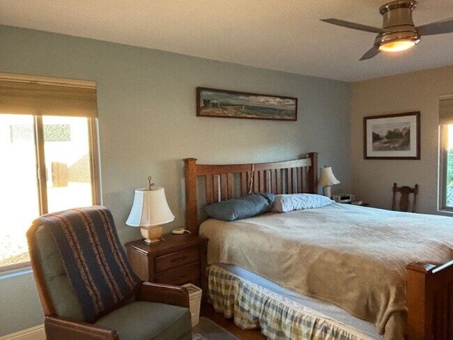 Building Photo - Welcome to this stunning 2-bedroom, 2-bathroom home, in Leisure World a 45+ Active Adult Resort C...