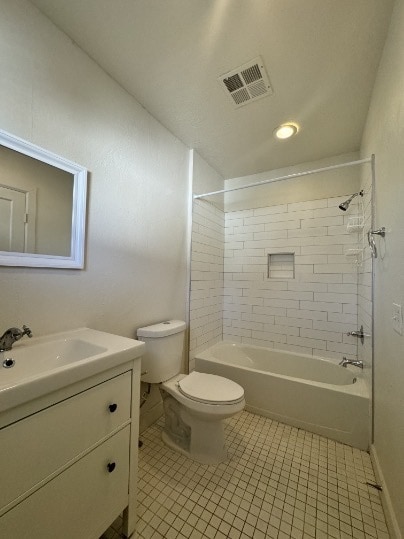 Building Photo - Charming Historic "Shot Gun Style" 2 bedroom Duplex