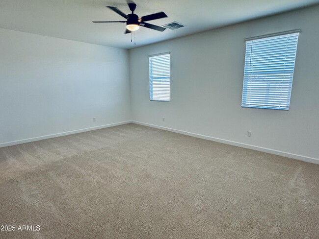 Building Photo - 15357 W Cottontail Ln