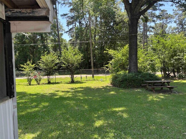 Building Photo - 133 Cherokee Ln