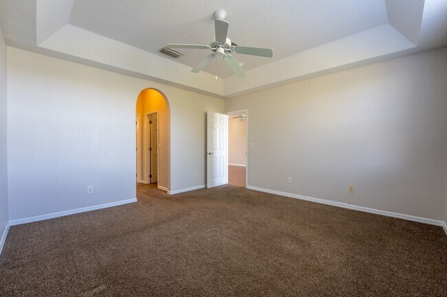 Building Photo - 9435 Myrtle Creek Ln