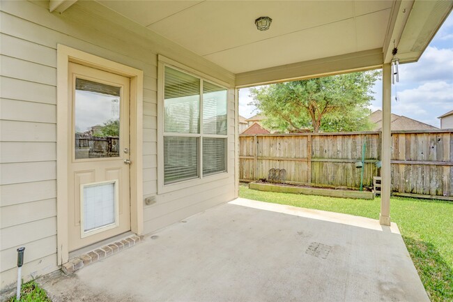 Building Photo - 6007 Pomme Bay Pass