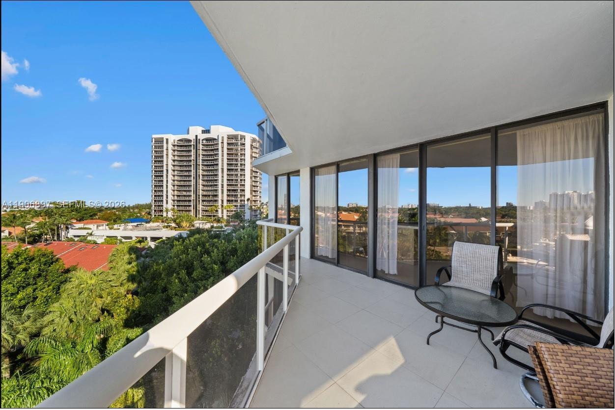 Building Photo - 3610 Yacht Club Dr