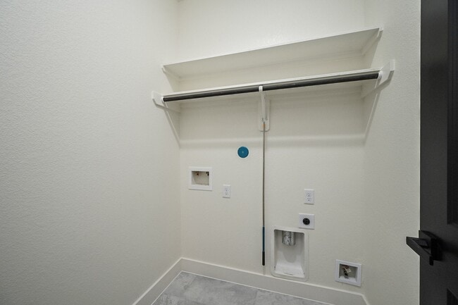 Building Photo - 3839 Noah St