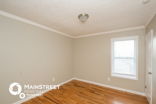 Building Photo - 5221 Island Dr