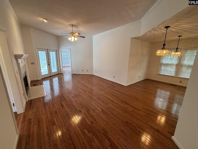 Building Photo - 221 Timberlake Dr