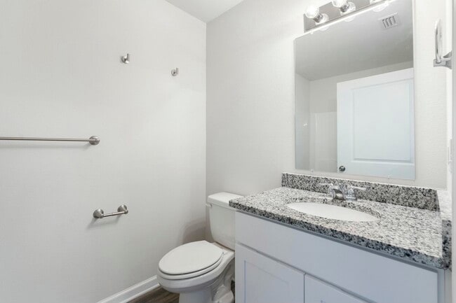 Building Photo - 610 Riverwalk Cir