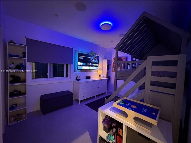 Building Photo - 1205 NE 17th Terrace