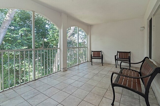 Building Photo - 815 Boynton Beach Blvd