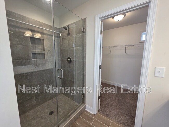 Building Photo - 2418 Cedar Rdg Ct