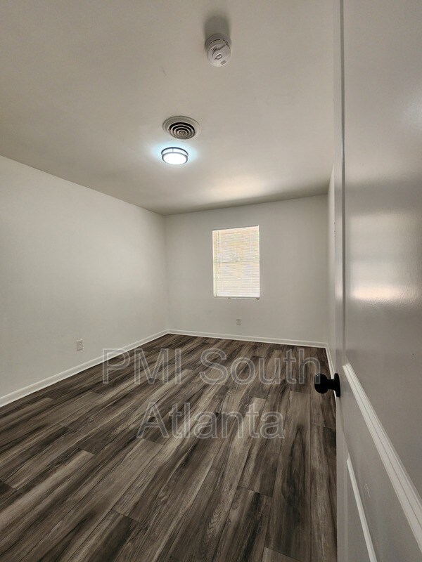 Building Photo - 6410 Raymond Terrace