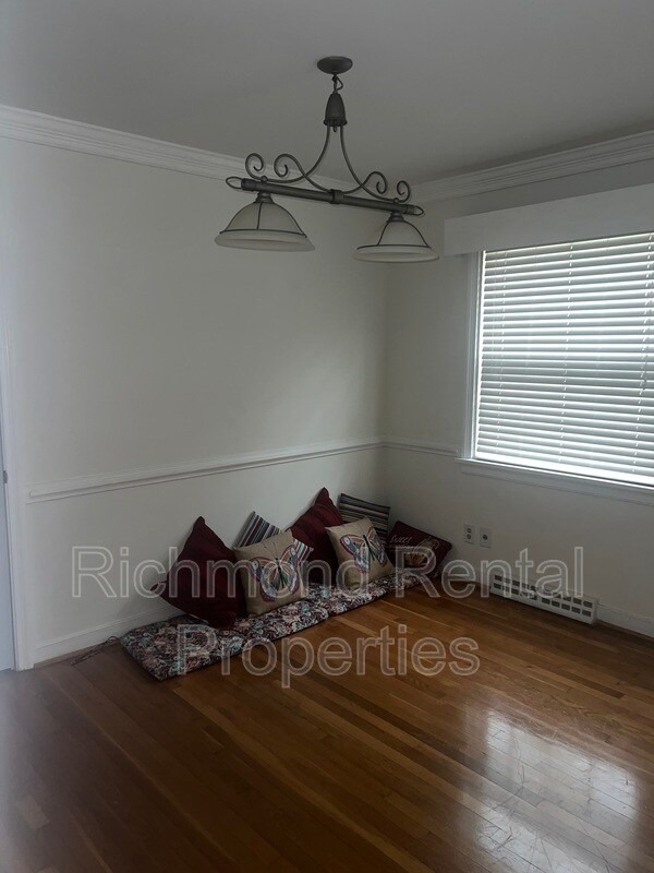 Building Photo - 5021 Thrush Ln