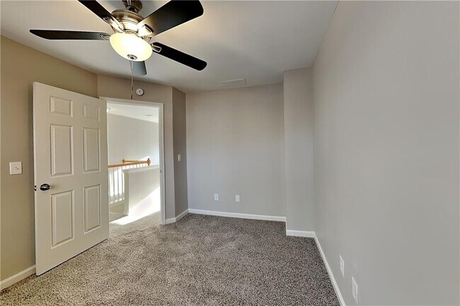 Building Photo - 149 Crestview Dr