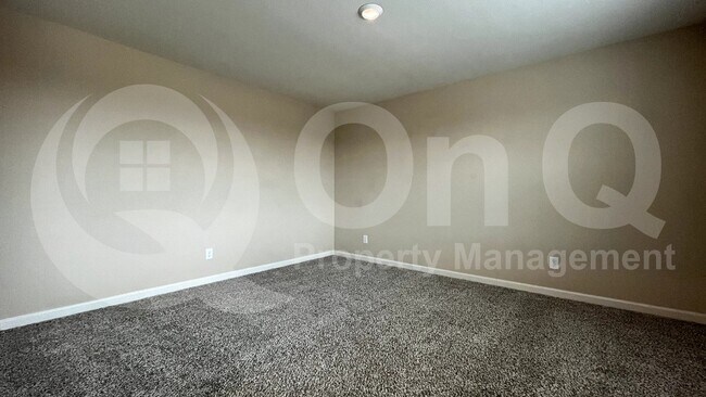 Building Photo - 274 Moonstone Way