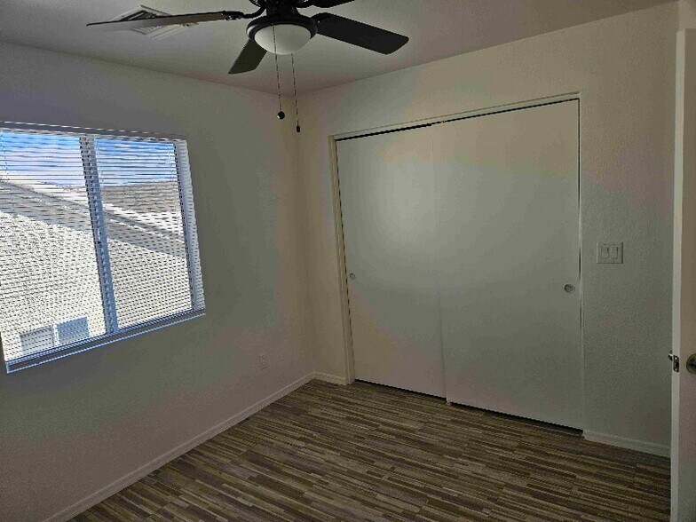 Building Photo - 3440 Sunriver Rd