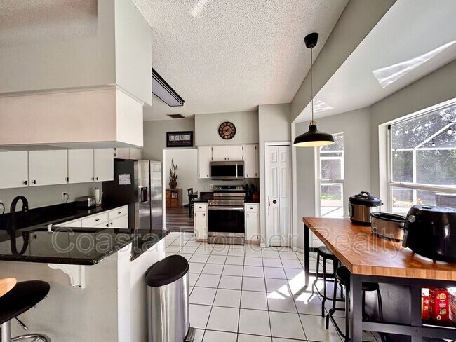 Building Photo - 8103 Stonefield Way