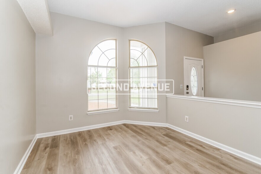 Building Photo - 8544 Echoridge Ct