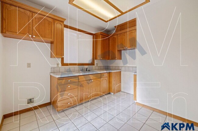 Building Photo - 3453 Lakemist Cir