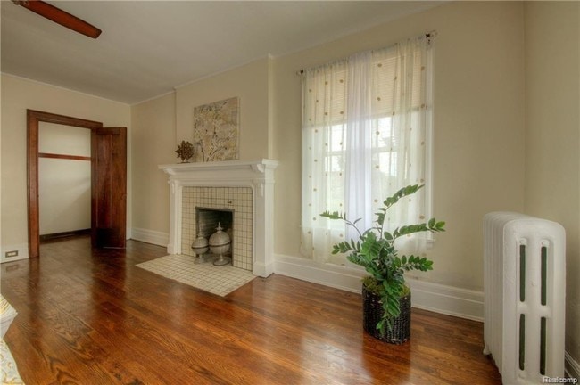 Building Photo - 22 Edison St