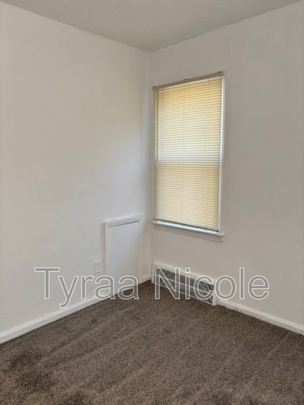 Building Photo - 22241 Lyndon St