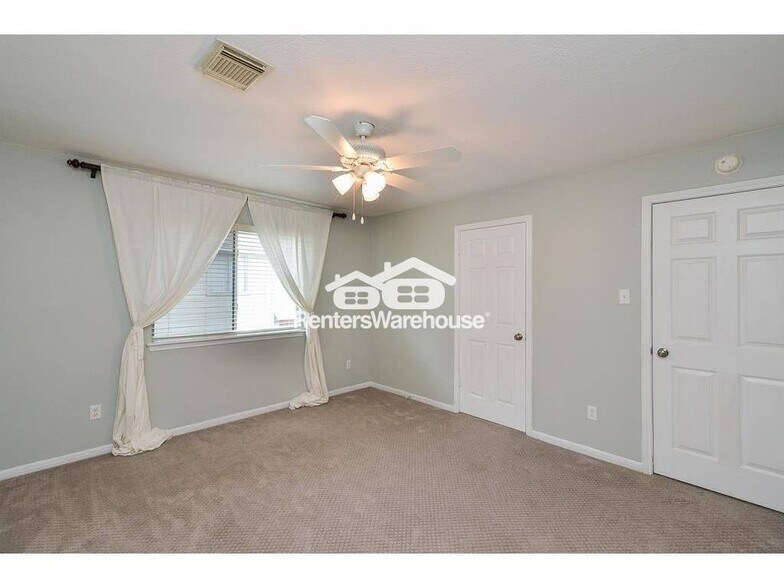 Building Photo - 6111 Dove Fern Ct