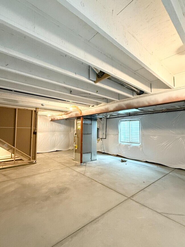 Building Photo - 14109 Deertrack Ln