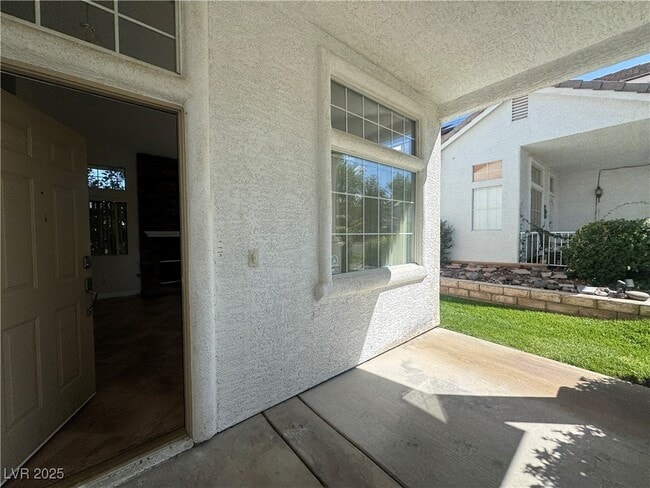 Building Photo - 2053 Smoketree Village Cir