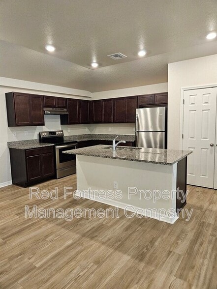 Building Photo - 1957 Laverna Ave